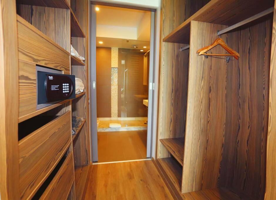 Luxury Apartment At Corniche , Seaview Close Beach Casablanca Exterior foto